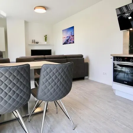 Kapitaenshaus 5 Daire Kellenhusen